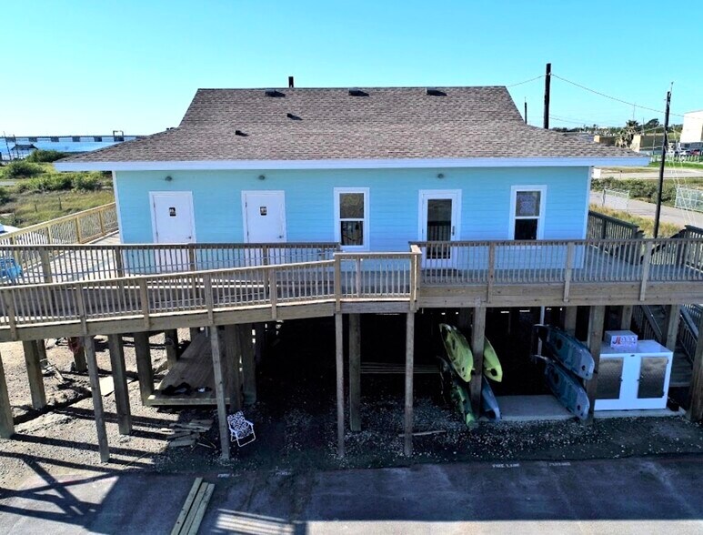 More Photos Of 101 Skipper Ln, Corpus Christi Warehouse For Sale