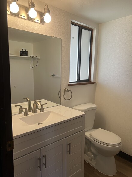 More Photos Of 12344 SW Sussex St, Beaverton Apartments For Sale