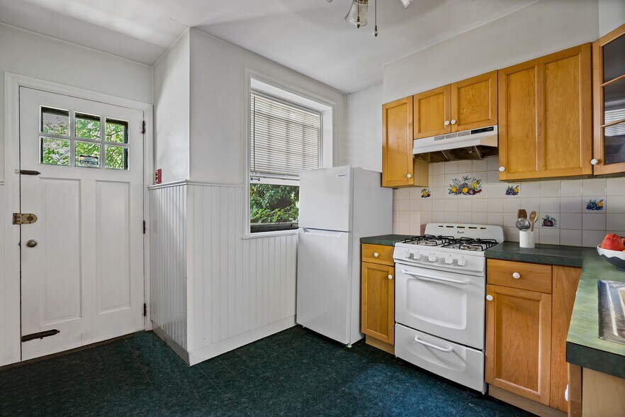 More Photos Of 5911 Greene St, Philadelphia Apartments For Sale