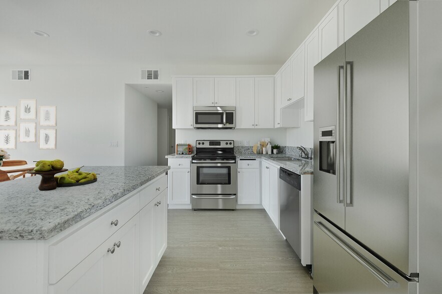 More Photos Of 422 S Lake St, Los Angeles Apartments For Sale