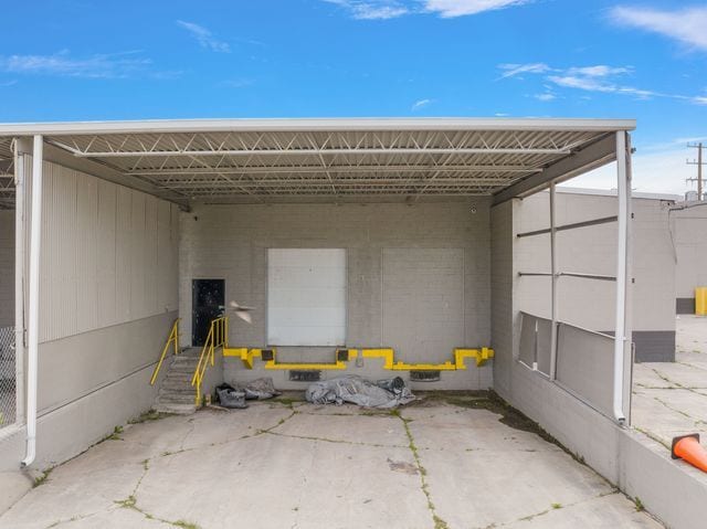 More Photos Of 20530 Hoover Rd, Detroit Warehouse For Lease