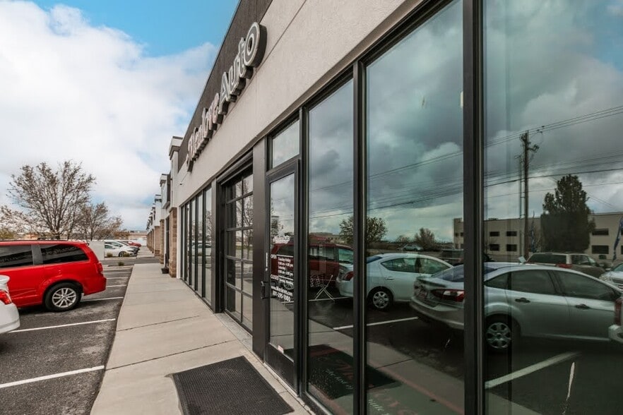 More Photos Of 420 N Redwood Rd, North Salt Lake General Retail For Sale