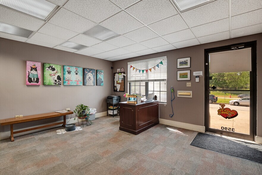 More Photos Of 3594 Forest Ave, Memphis Flex For Sale