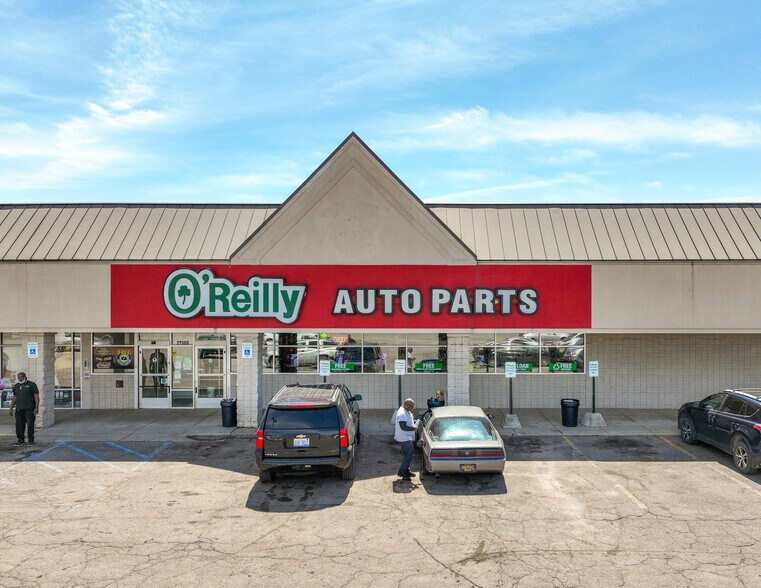 More Photos Of 27425-27565 Michigan Ave, Inkster Storefront For Lease