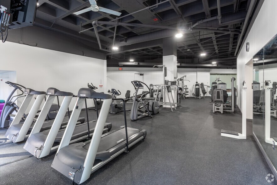 More Photos Of 1100 Main St, Kansas City Office For Lease