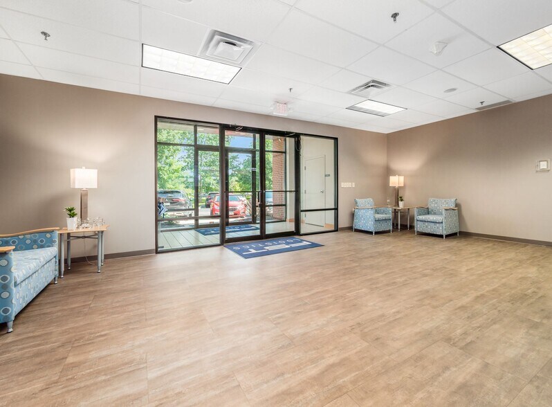 More Photos Of 5025 Bradenton Ave, Dublin Flex For Lease