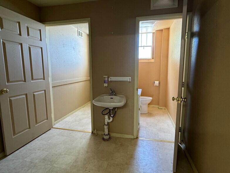 More Photos Of 210 N Carson St, Carson City Storefront For Lease