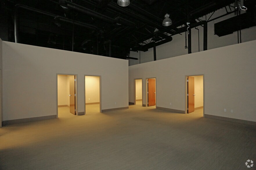 More Photos Of 1610 W International Speedway Blvd, Daytona Beach Medical For Sale