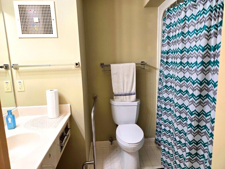 More Photos Of 203 Interstate Dr, Covington Healthcare For Sale