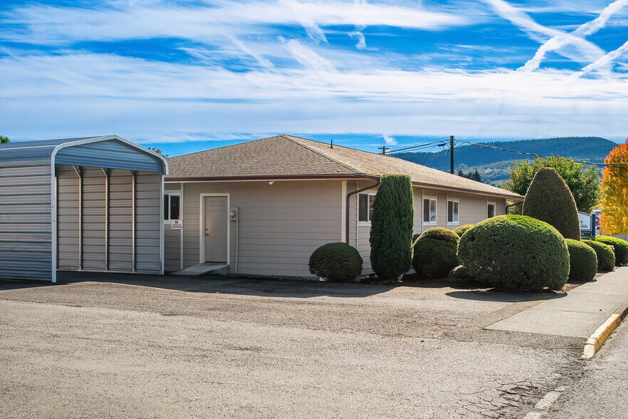 More Photos Of 424 Williams St, Mossyrock Office For Lease