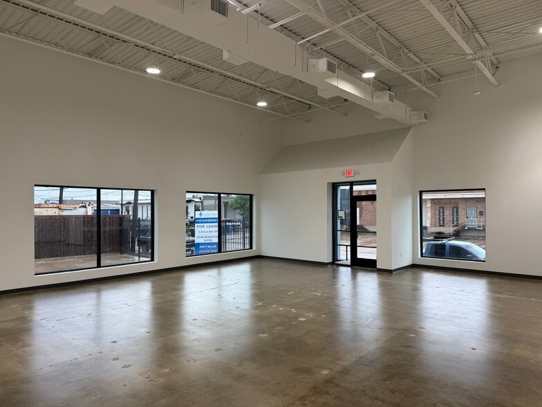 More Photos Of 4746 Memphis St, Dallas Light Distribution For Lease