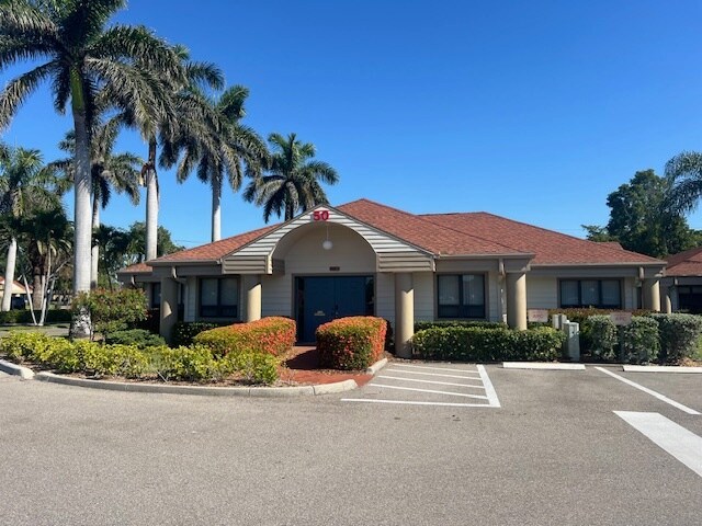 More Photos Of 12511 World Plaza Ln, Fort Myers Medical For Sale