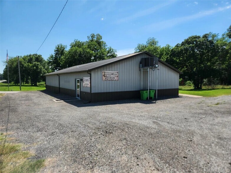 More Photos Of 23350 W HWY 16 Hwy, Bristow Freestanding For Sale