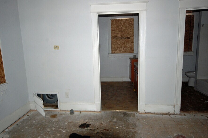 More Photos Of 1941 16th St SE, Washington Apartments For Sale