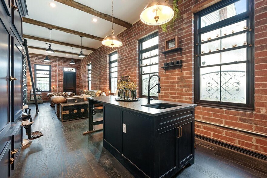 More Photos Of 43 W Markison Ave, Columbus Apartments For Sale