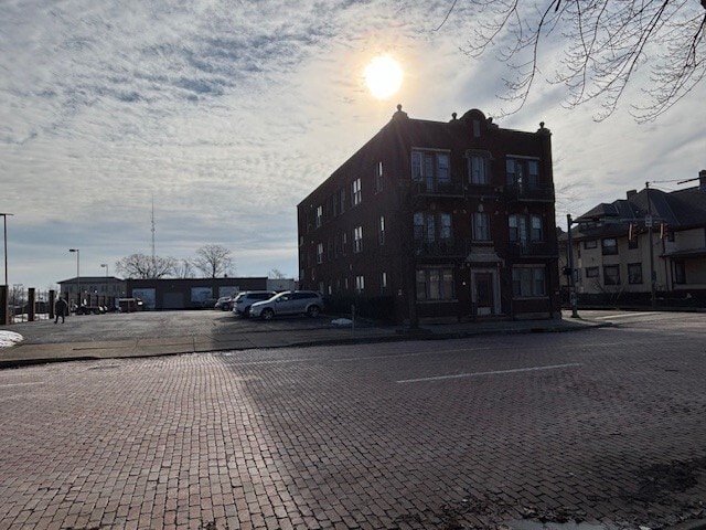 More Photos Of 534 Cleveland Ave SW, Canton Apartments For Sale