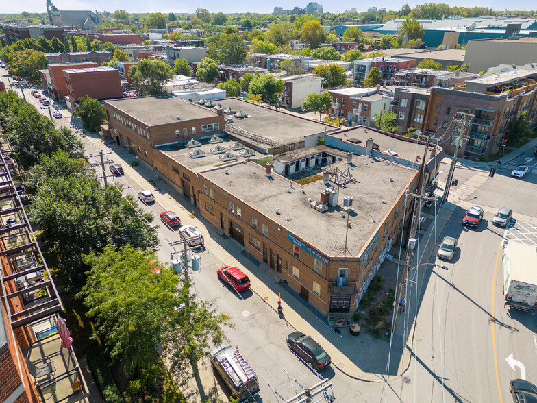 Primary Photo Of 5550-5566 Rue Saint-Patrick, Montréal Storefront Retail Residential For Lease