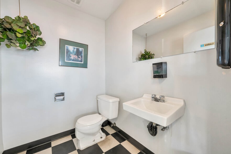 More Photos Of 20010 Industrial Av, Langley Warehouse For Sale