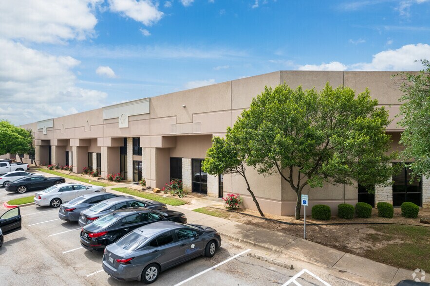 More Photos Of 1421 W Wells Branch Pky, Pflugerville Flex For Lease
