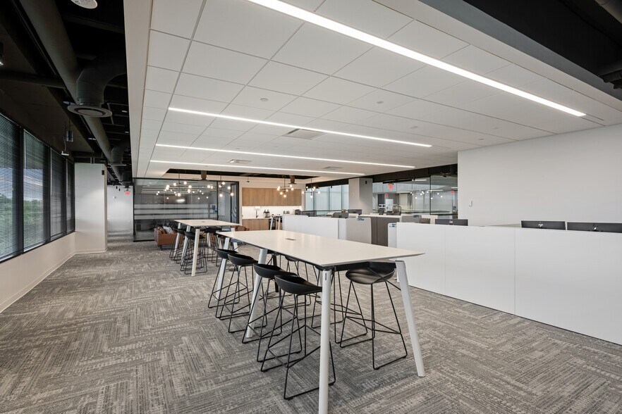 More Photos Of 3340 Perimeter Hill Dr, Nashville Office For Lease