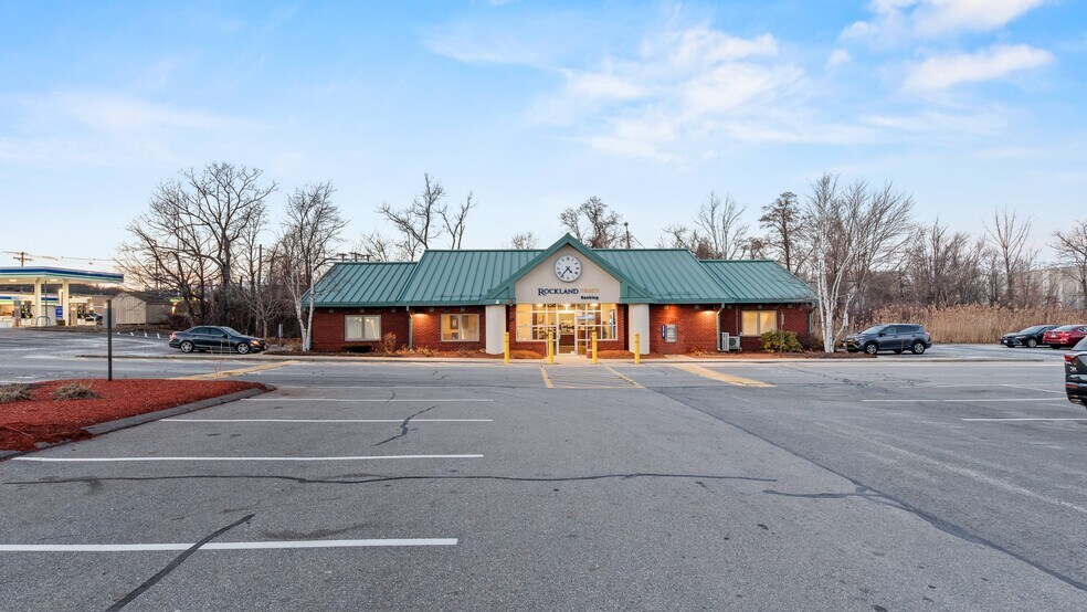 More Photos Of 146 S Main St, Milford Unknown For Lease