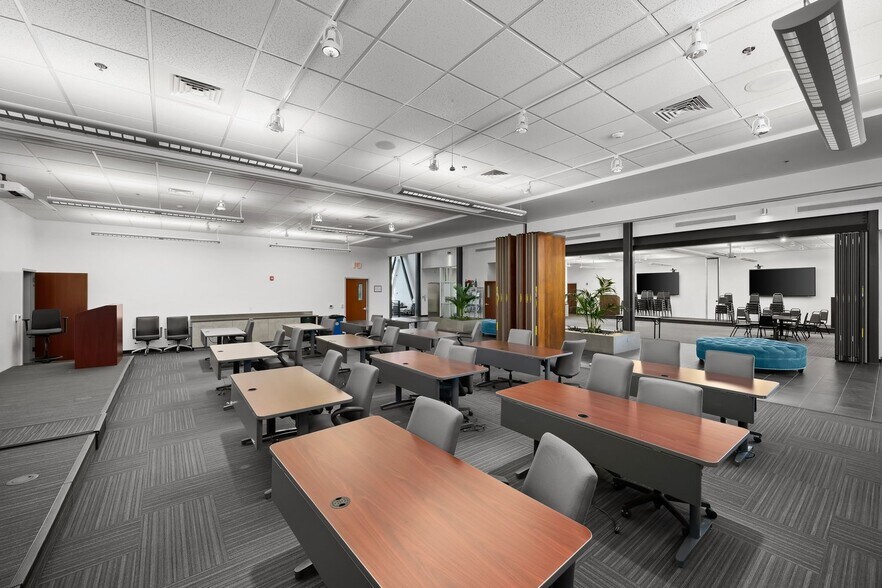 More Photos Of , Paso Robles Office For Sale