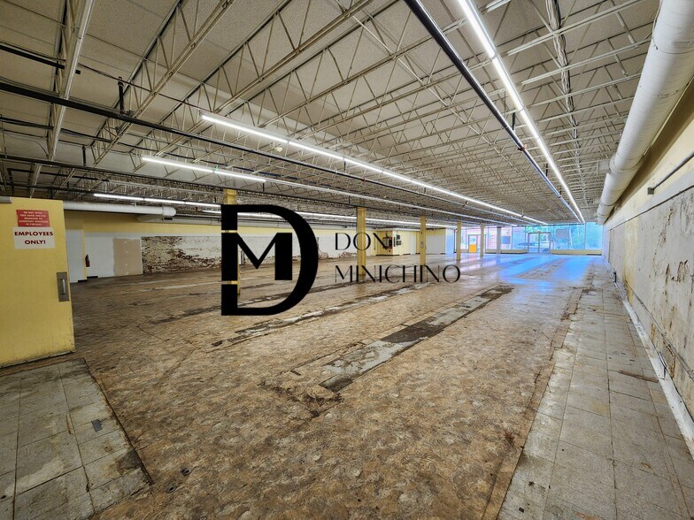 More Photos Of 412-416 Main St, Poughkeepsie Storefront Retail Office For Sale