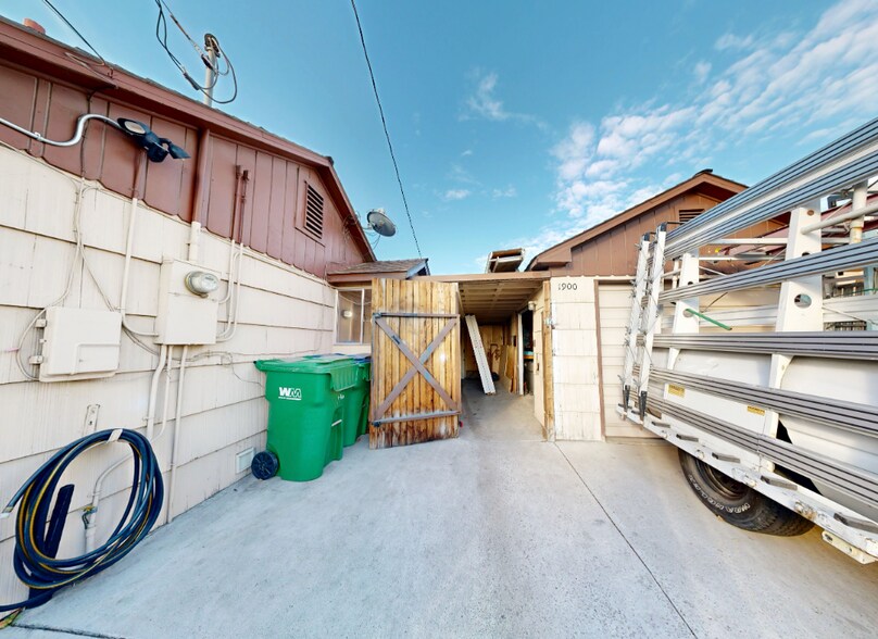 More Photos Of 1900 Frazer Ave, Sparks Flex For Sale