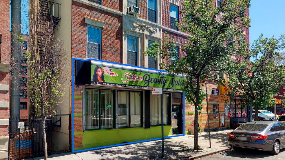 Primary Photo Of 67 Macombs Pl, New York Flex For Lease