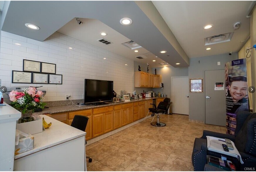 More Photos Of 2079 Compton Ave, Corona Medical For Lease