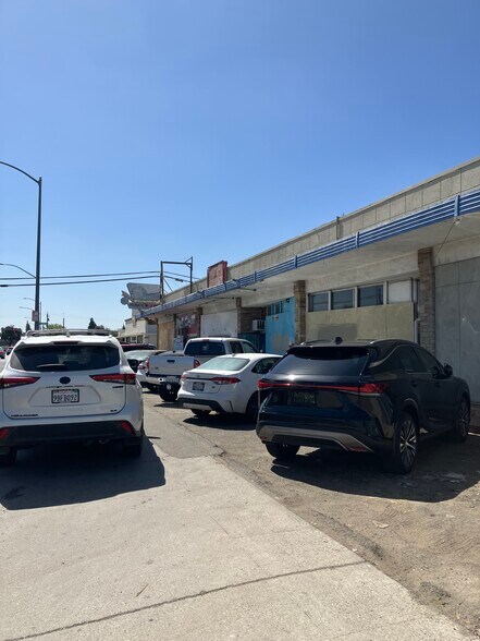 More Photos Of 1261 N 1st St, Fresno Freestanding For Sale