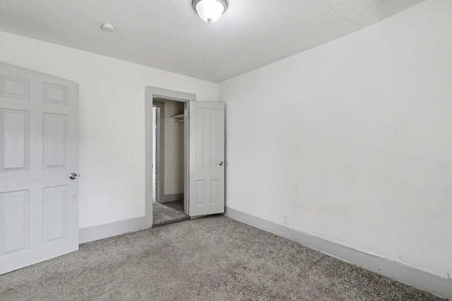More Photos Of 2201 W Pikes Peak Ave, Colorado Springs Multifamily For Sale