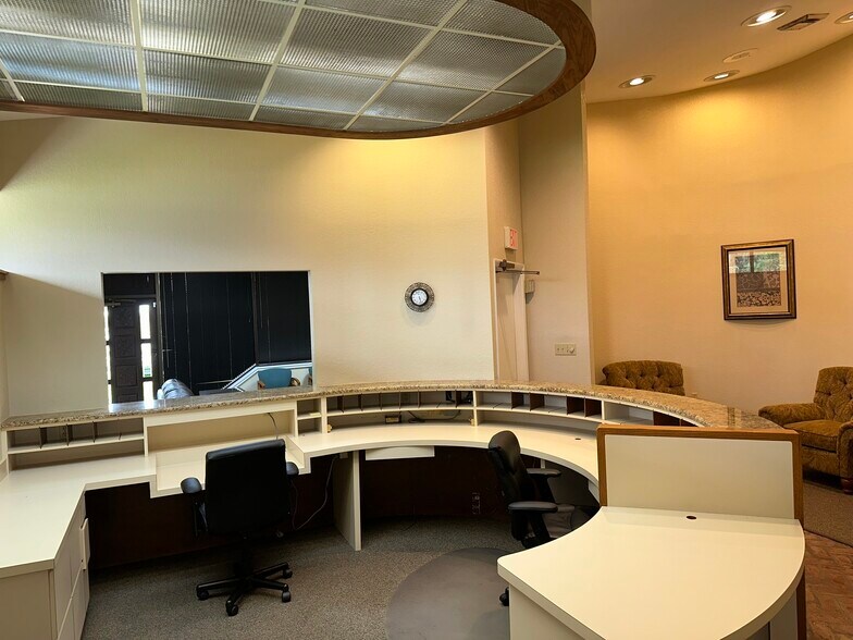 More Photos Of 3875 S Florida Ave, Lakeland Medical For Sale