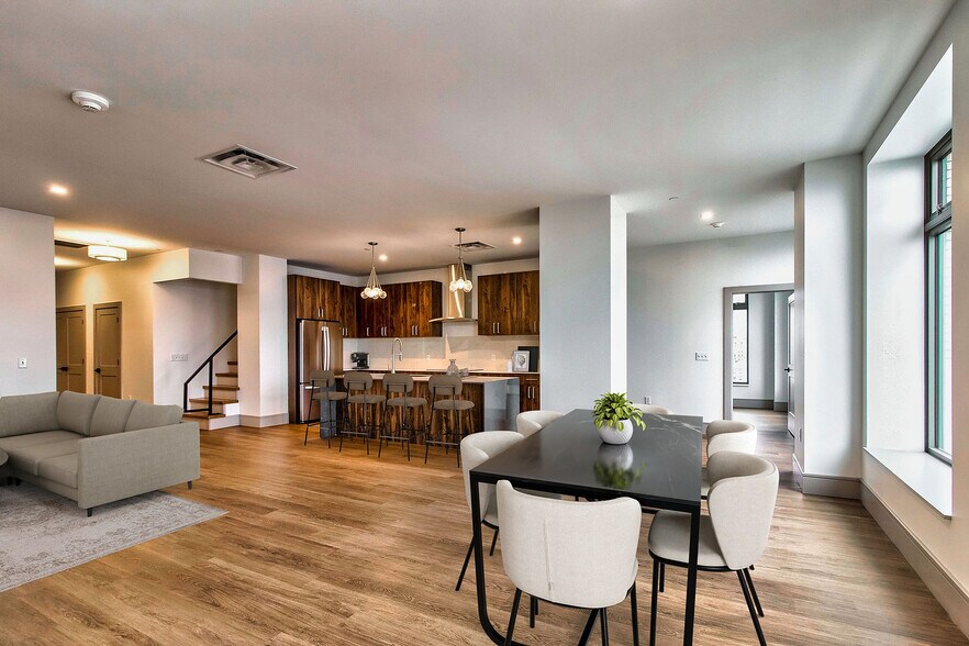 More Photos Of 99 W Saint Clair Ave, Cleveland Apartments For Lease