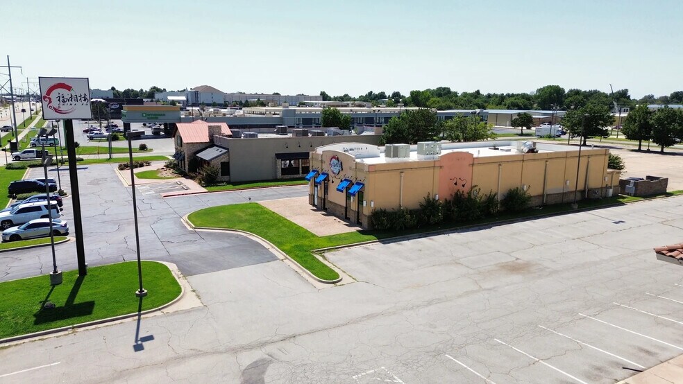 More Photos Of 2035 S Meridian Ave, Oklahoma City Restaurant For Sale