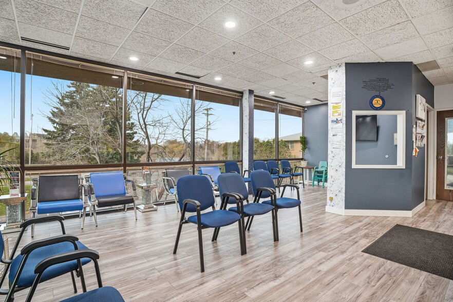 More Photos Of 941 Hillwind Rd NE, Minneapolis Medical For Sale