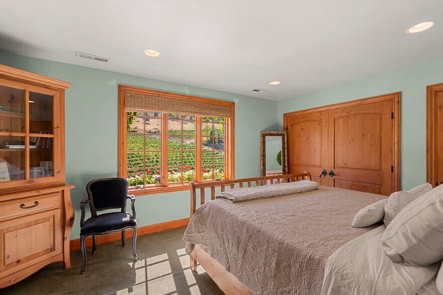 More Photos Of 250 Karma Kanyon Dr, Chelan Winery Vineyard For Sale