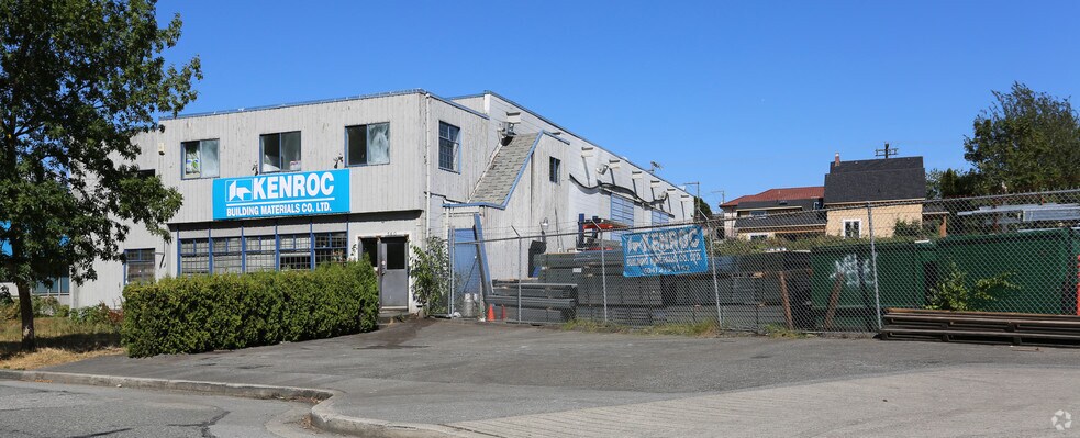 More Photos Of 560 Raymur Ave, Vancouver Warehouse For Lease