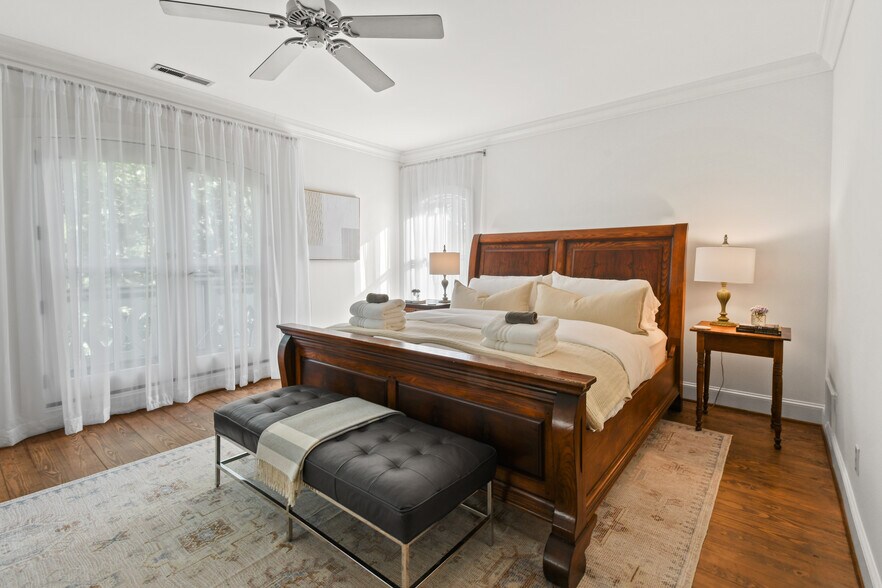 More Photos Of 204 Lawson St, Hot Springs Hotel For Sale