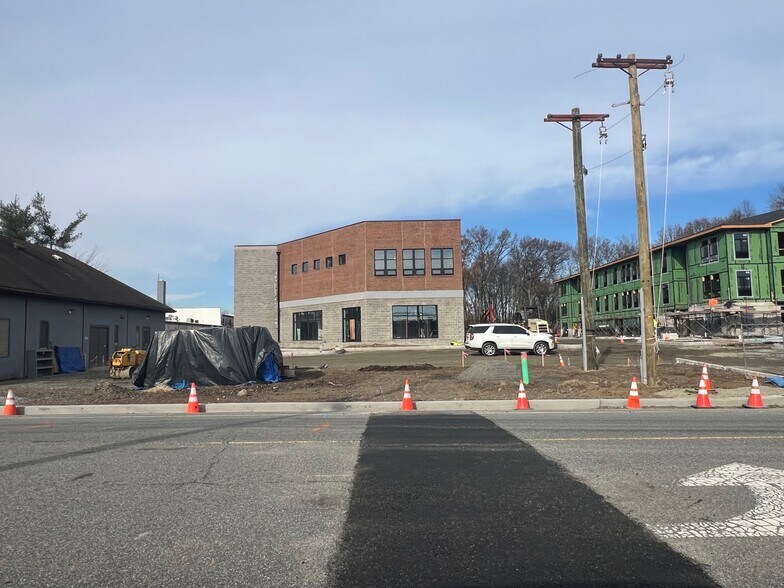 More Photos Of 131 Fairfield Rd, Fairfield Distribution For Lease