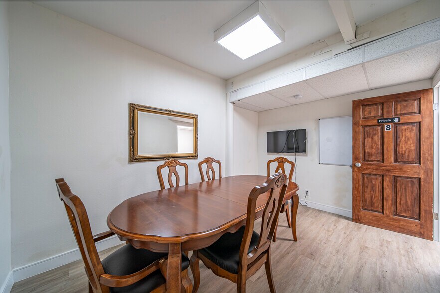 More Photos Of 1230 N Jefferson St, Anaheim Light Distribution For Sale