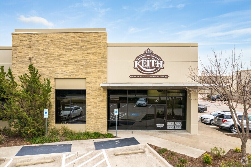 More Photos Of 6601 Cascades Ct, The Colony Unknown For Sale