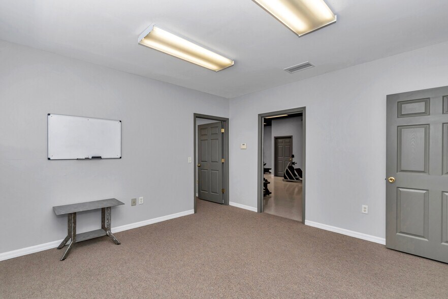 More Photos Of 7365 SW 38th St, Ocala Warehouse For Lease