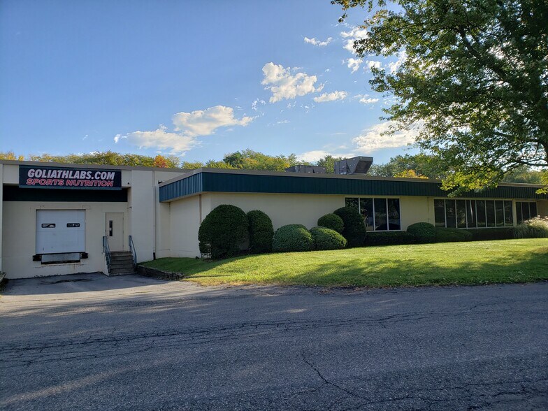 More Photos Of 120 Wood Rd, Kingston Warehouse For Sale