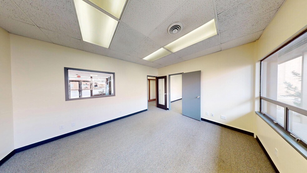 More Photos Of 324 E Washington Ave, Riverton Office For Sale