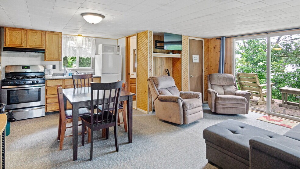 More Photos Of N1107 Roses Resort Rd, Weyerhaeuser Trailer Camper Park For Sale