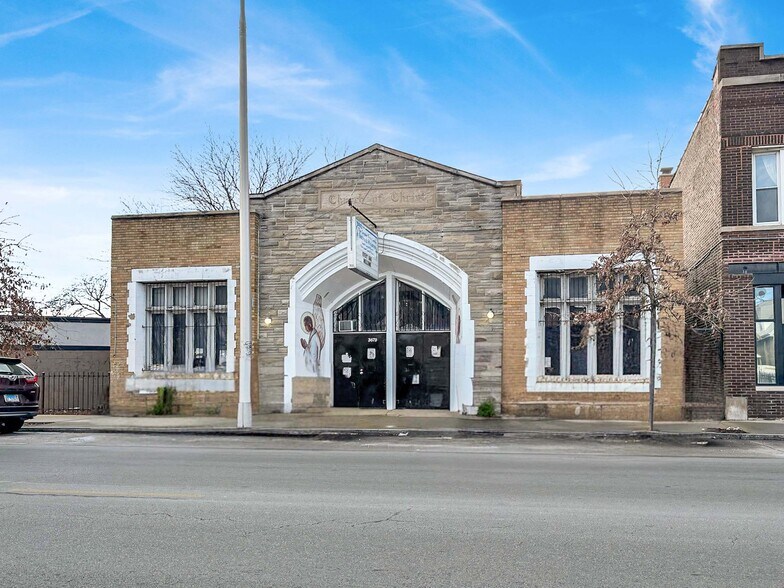 Primary Photo Of 3677 W Grand Ave, Chicago Religious Facility For Sale