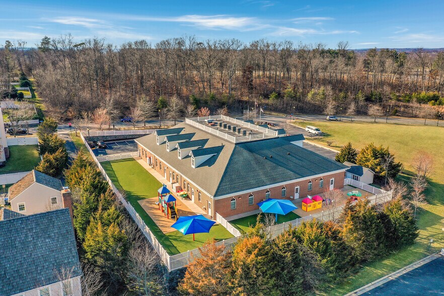 More Photos Of 42885 Orchard Oriole Dr, Ashburn Daycare Center For Lease