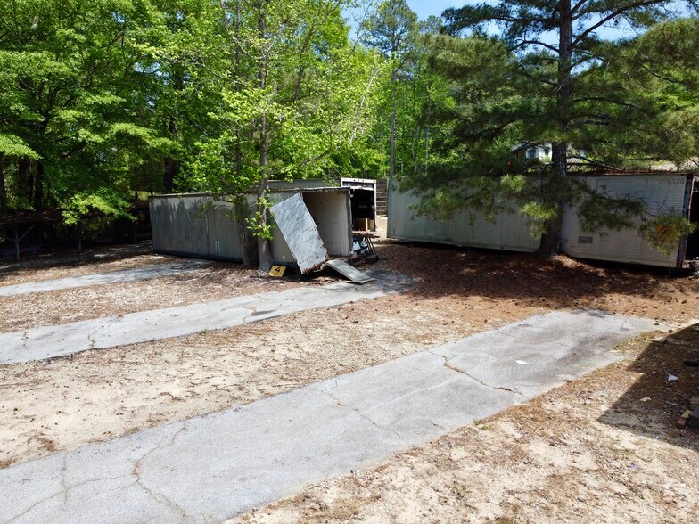 More Photos Of 3560 NW Highway 20, Conyers General Retail For Sale