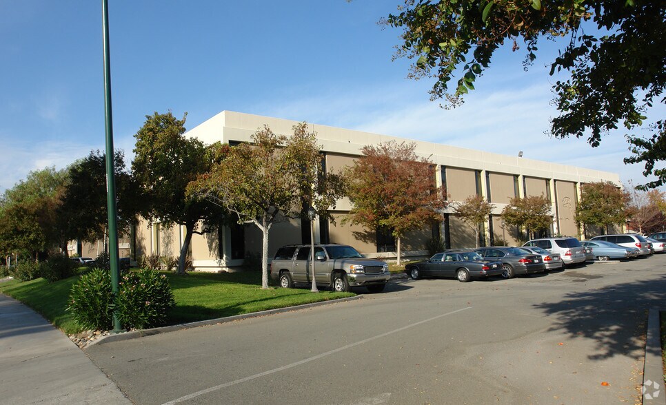 Primary Photo Of 150 N Wiget Ln, Walnut Creek Office For Sale
